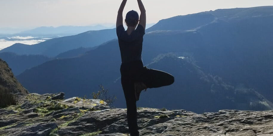 yoga postural grusson